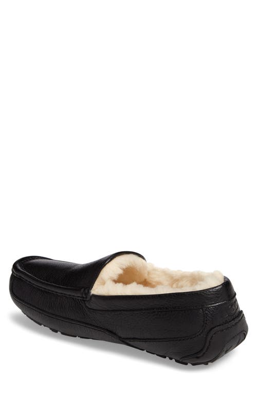 Ugg(r) Ascot Leather Slipper In Black