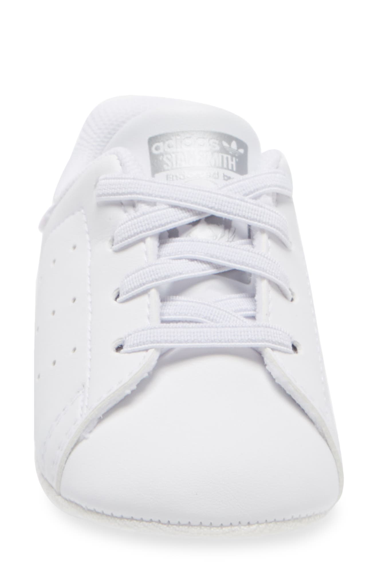 adidas Stan Smith Crib Sneaker, Alternate, color, 