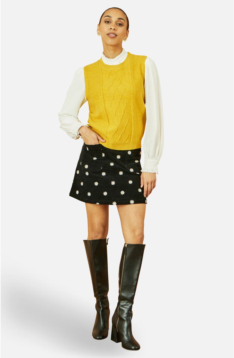 Yumi Cable Knit Sleeveless Jumper, Alternate, color, Mustard