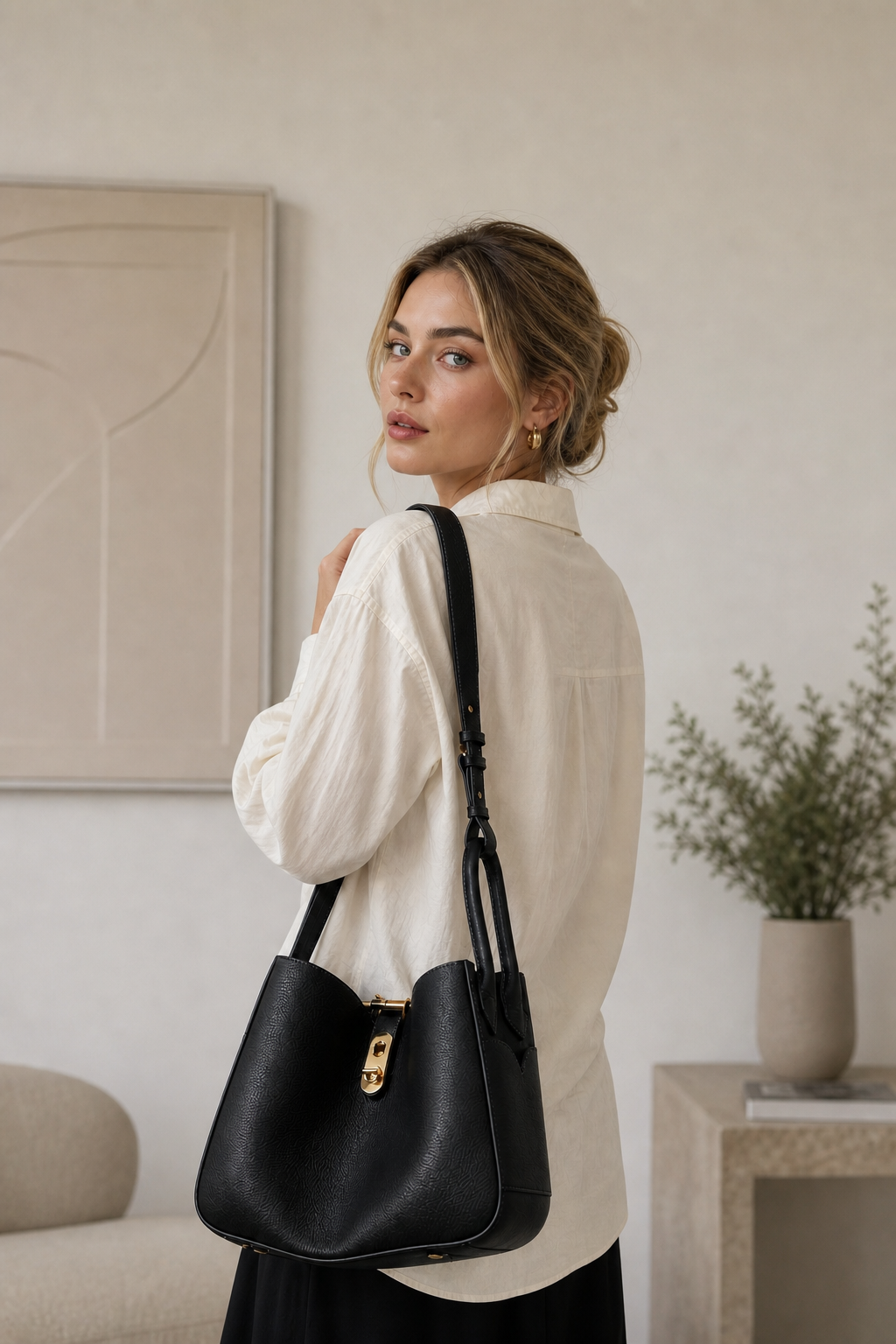 Cotswolds Genuine Pebble Leather Shoulder Bag, Alternate, color, Black