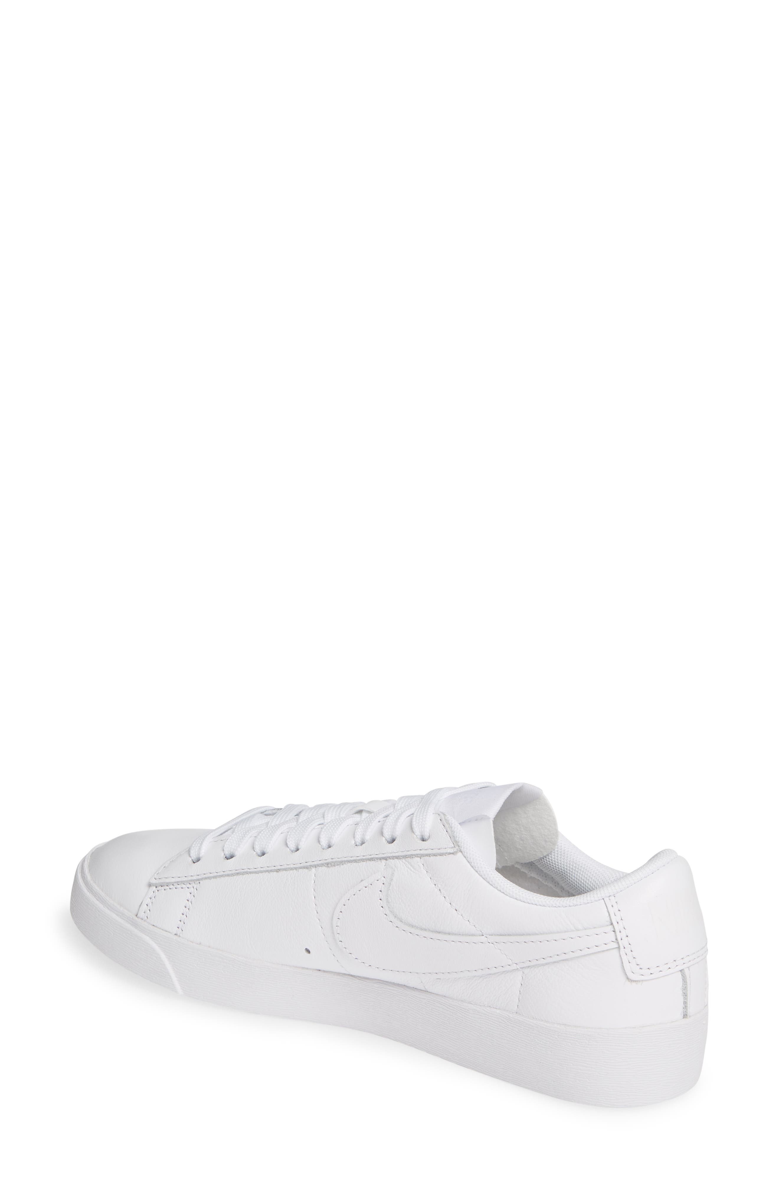 Blazer Low SE Sneaker, Alternate, color, WHITE/ WHITE/ WHITE
