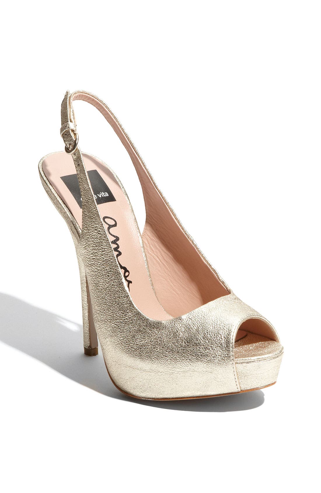 Dolce Vita , Main, color, 