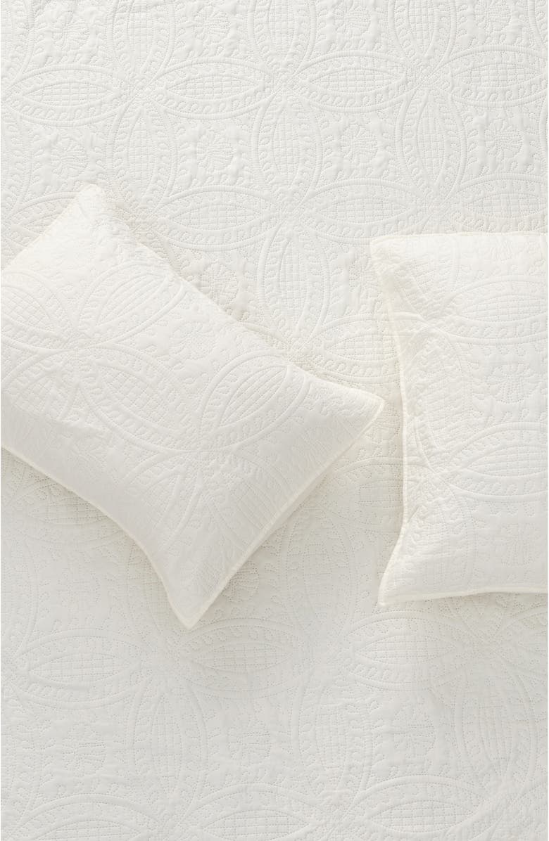 Woven & Weft Pinsonic Medallion Quilt Set, Alternate, color, Cream