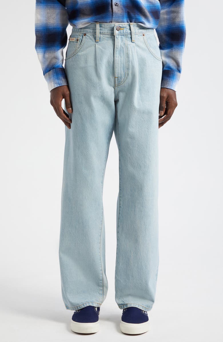 Noah Pleated Selvedge Straight Leg Jeans, Main, color, Light Wash