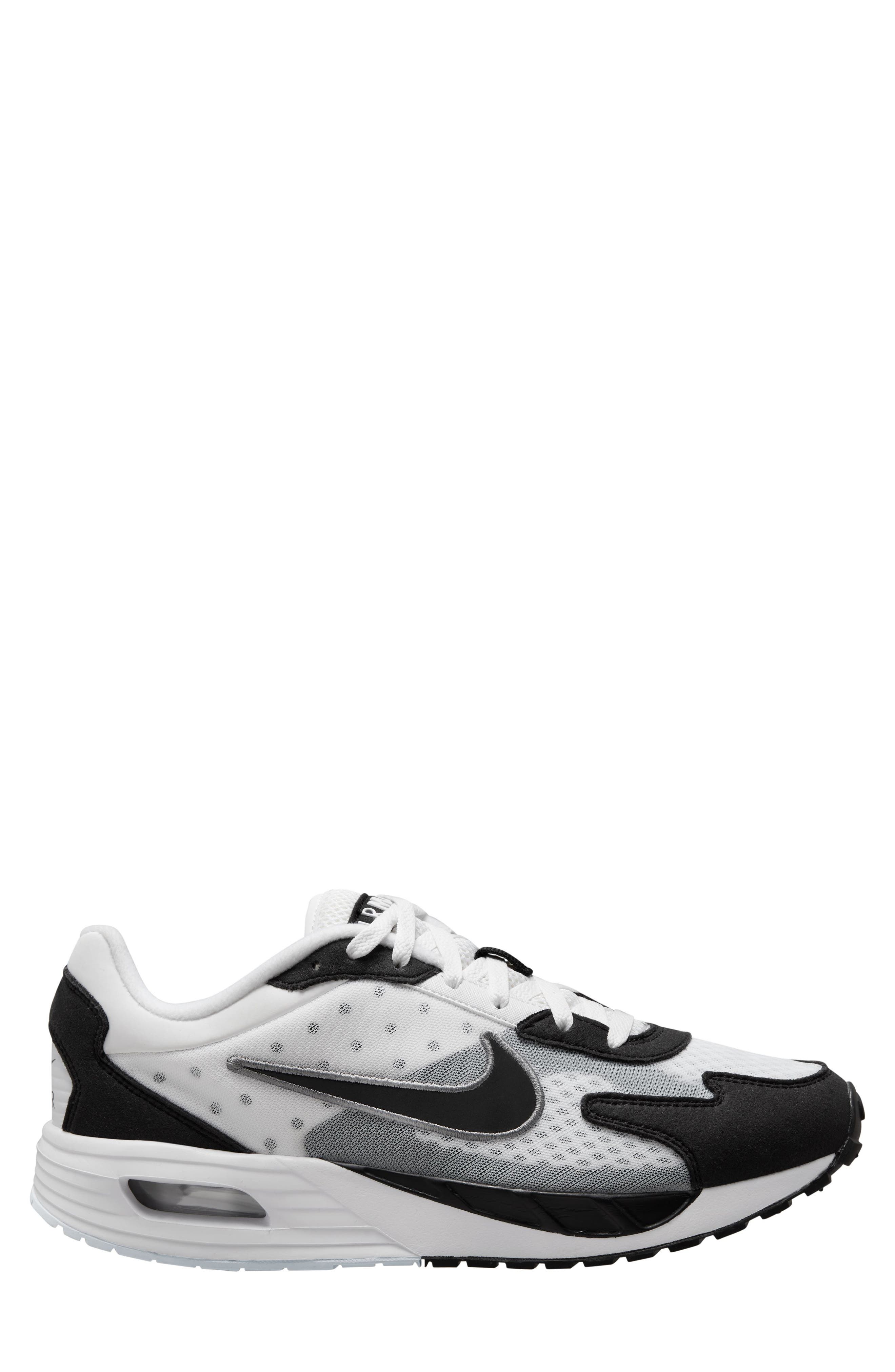 Air Max Solo Sneaker