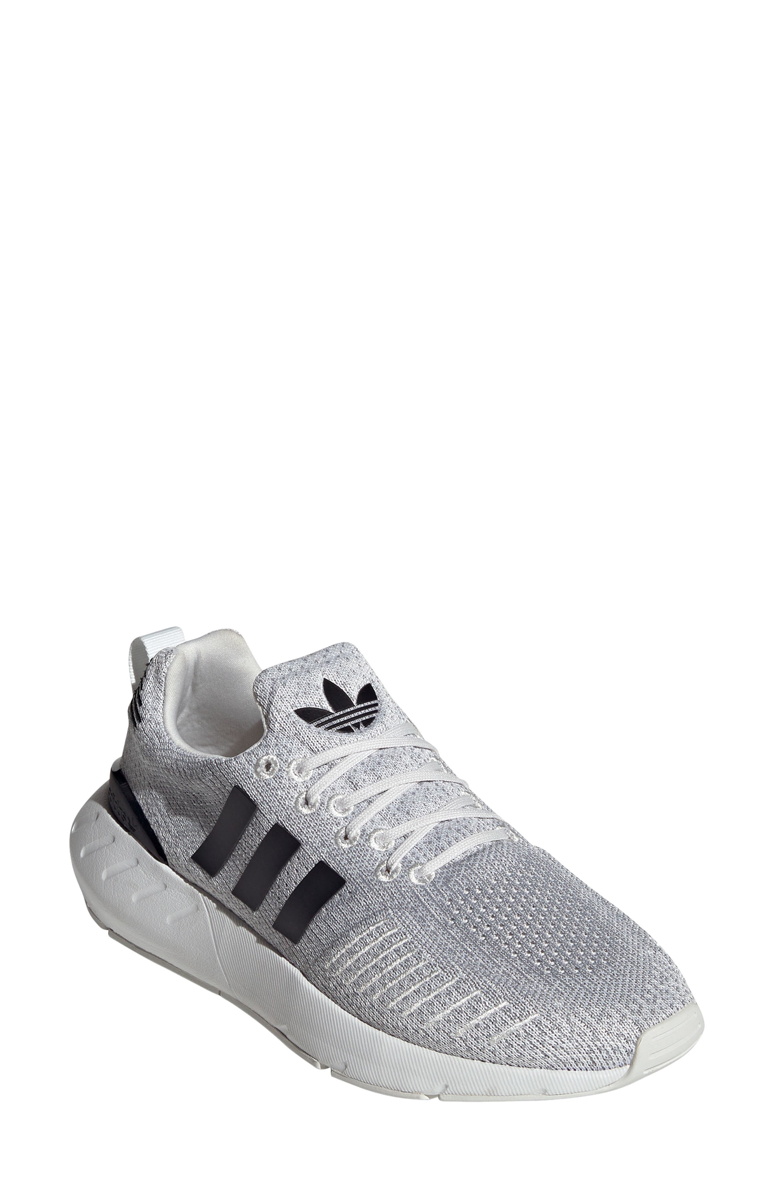 Swift Run 22 Running Shoe, Main, color, CRYSTAL WHITE/BLACK/GREY TWO
