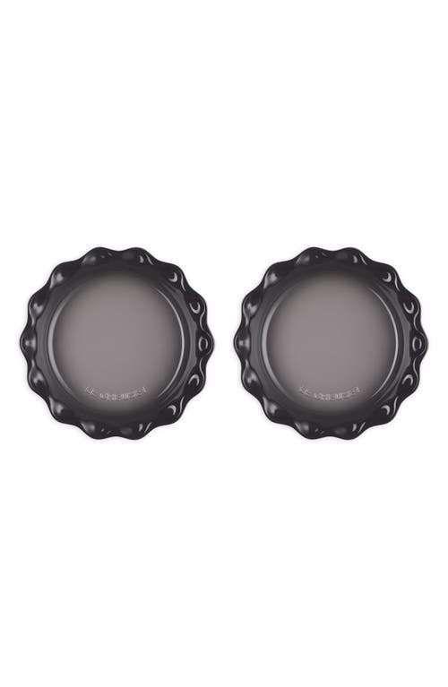 Le Creuset Set Of 2 9-inch Heritage Stoneware Pie Dishes In Oyster