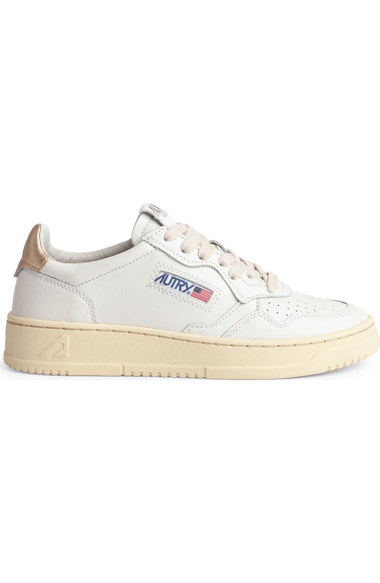 AUTRY Medalist Low Sneaker, Alternate, color, Leat/Leat Wht/Gold