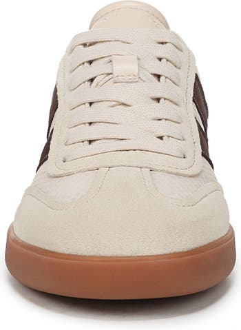 Oasis Sneaker