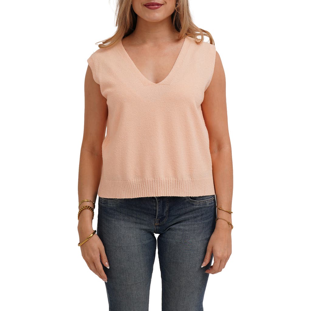 CYRUS Sleeveless V-Neck Shell in Mellow Peach at Nordstrom Rack, Size Small