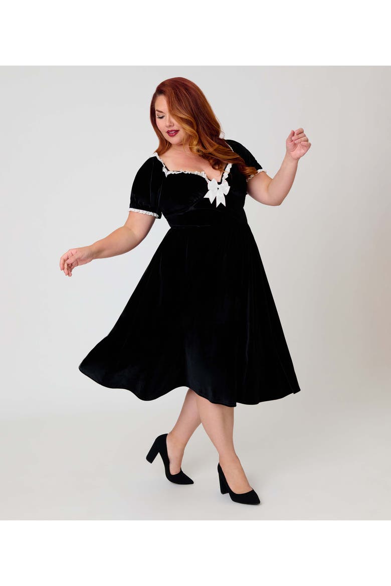 Plus Size Sweetheart Puff Sleeve Swing Dress, Alternate, color, Black w/ White Ribbon