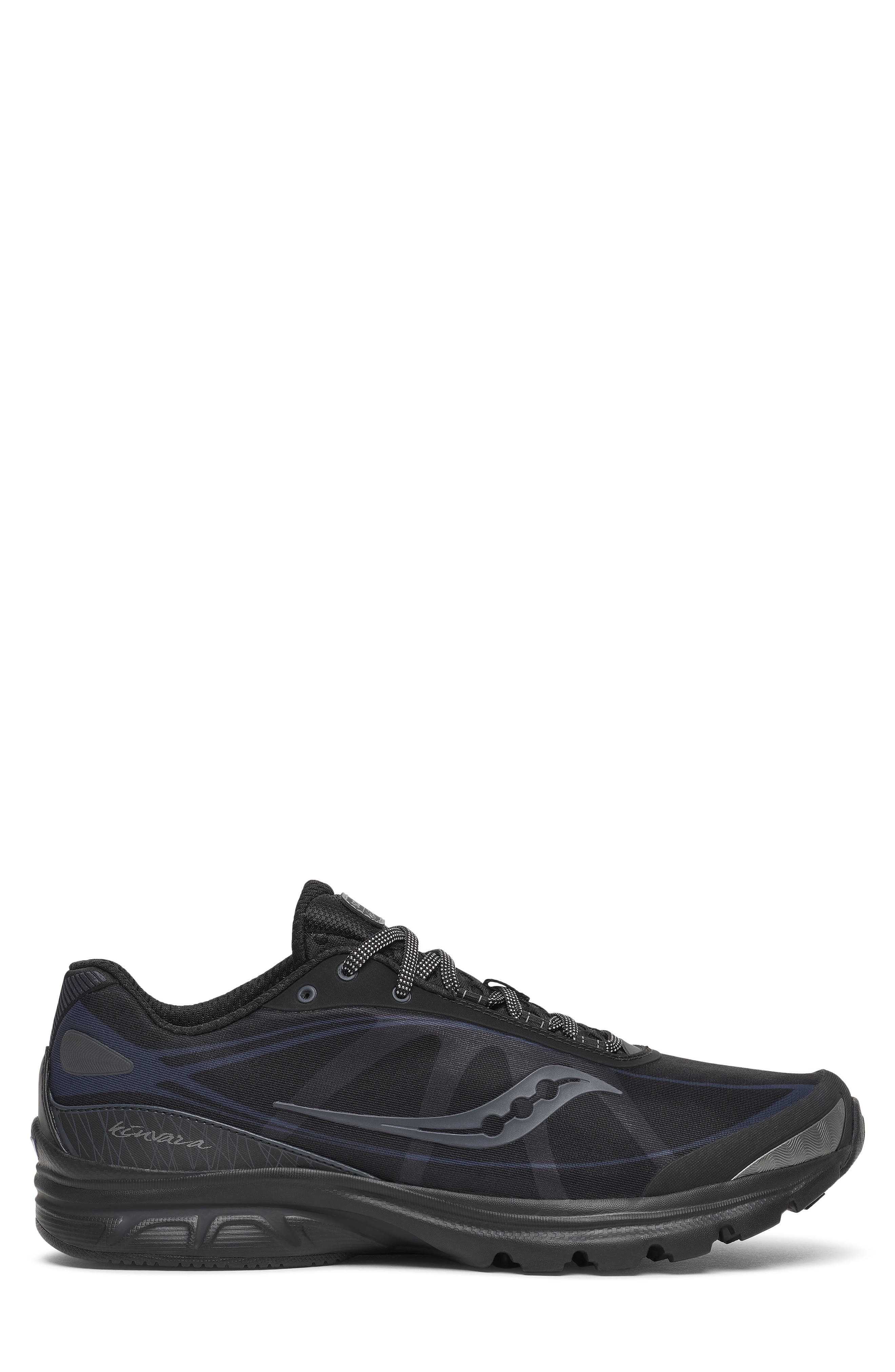Kinvara 1 Classic Running Shoe, Alternate, color, BLACK/ EBONY