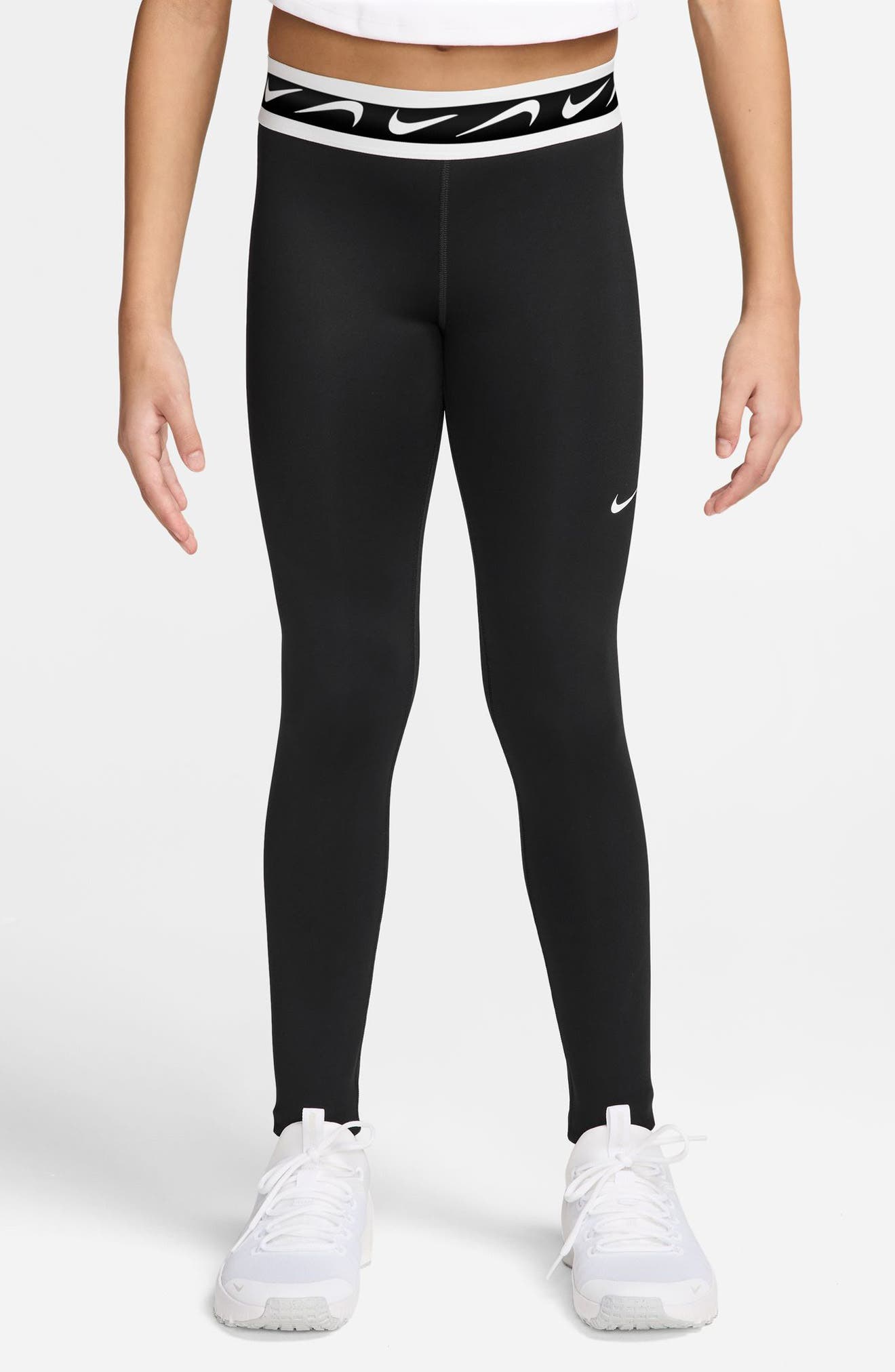 selected BLACK/ WHITE