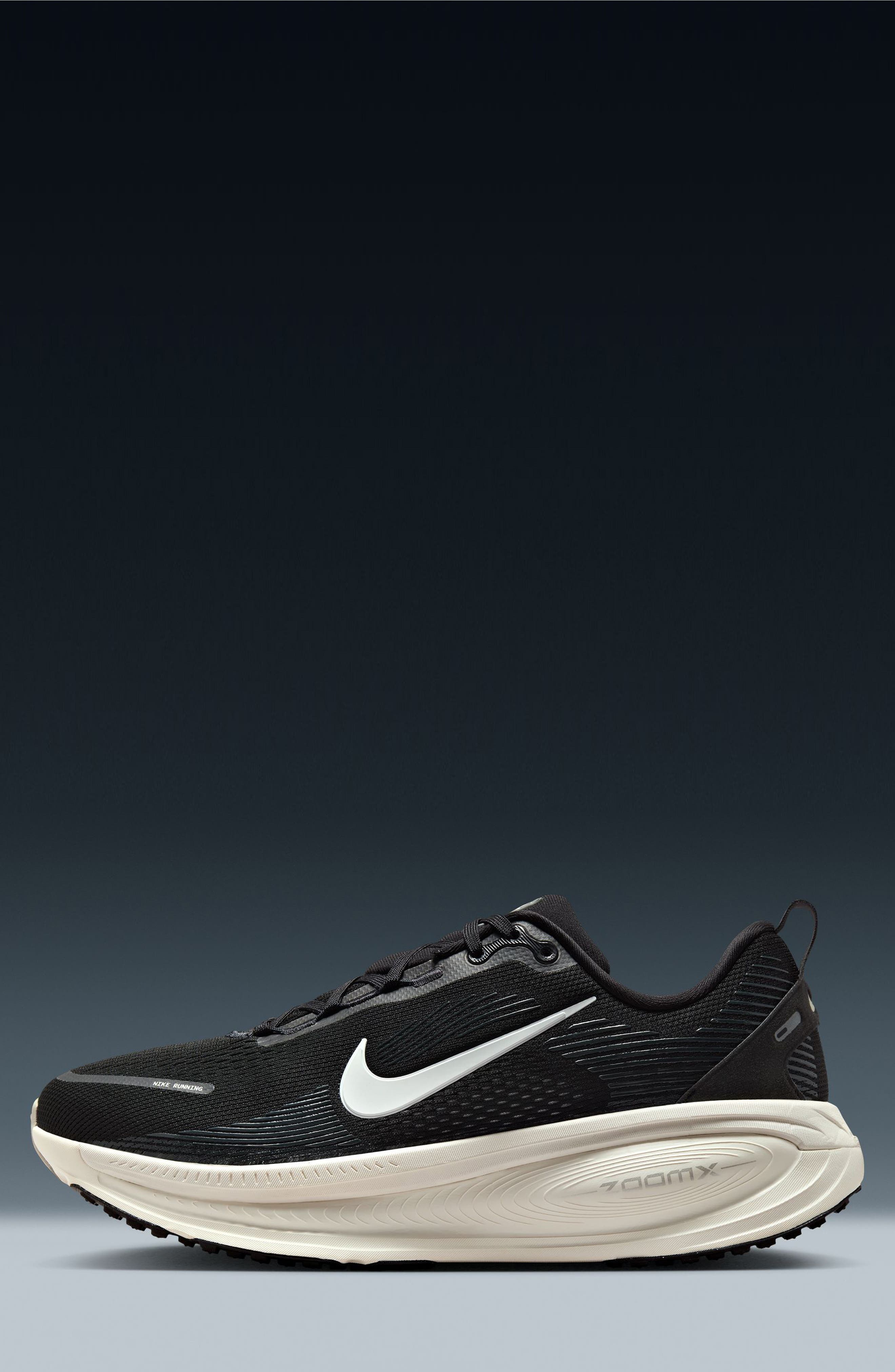 Nike Vomero 18 Running Shoe, Alternate, color, 002 Black/Smtwht