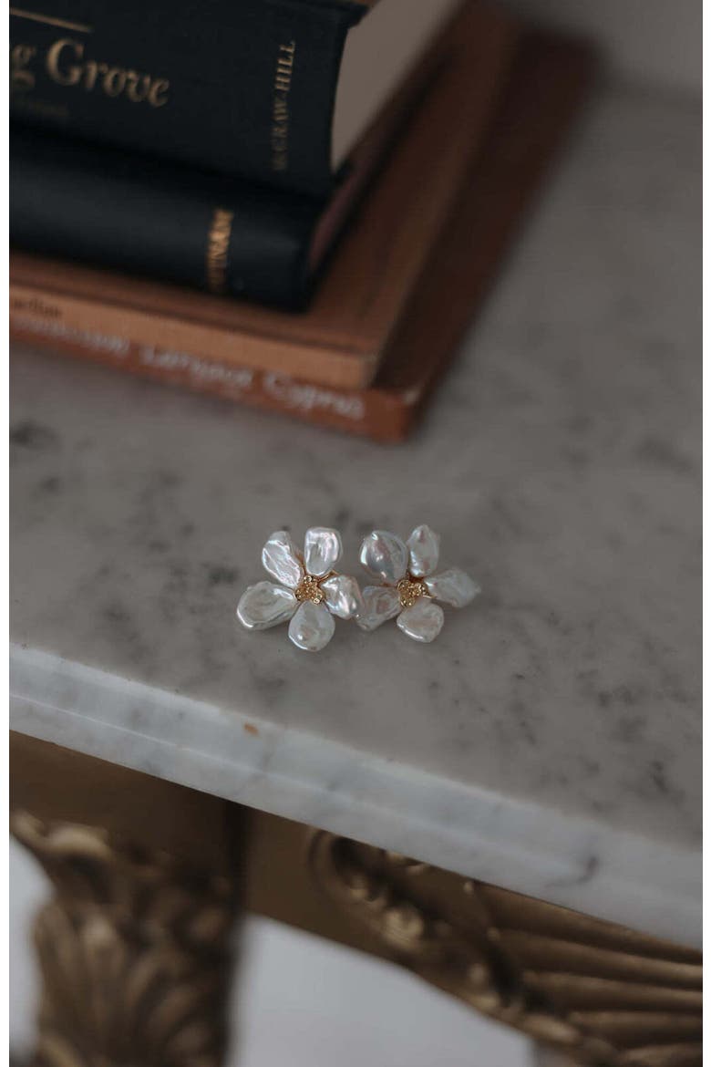 Elodie Baroque Stud Earrings, Alternate, color, Gold