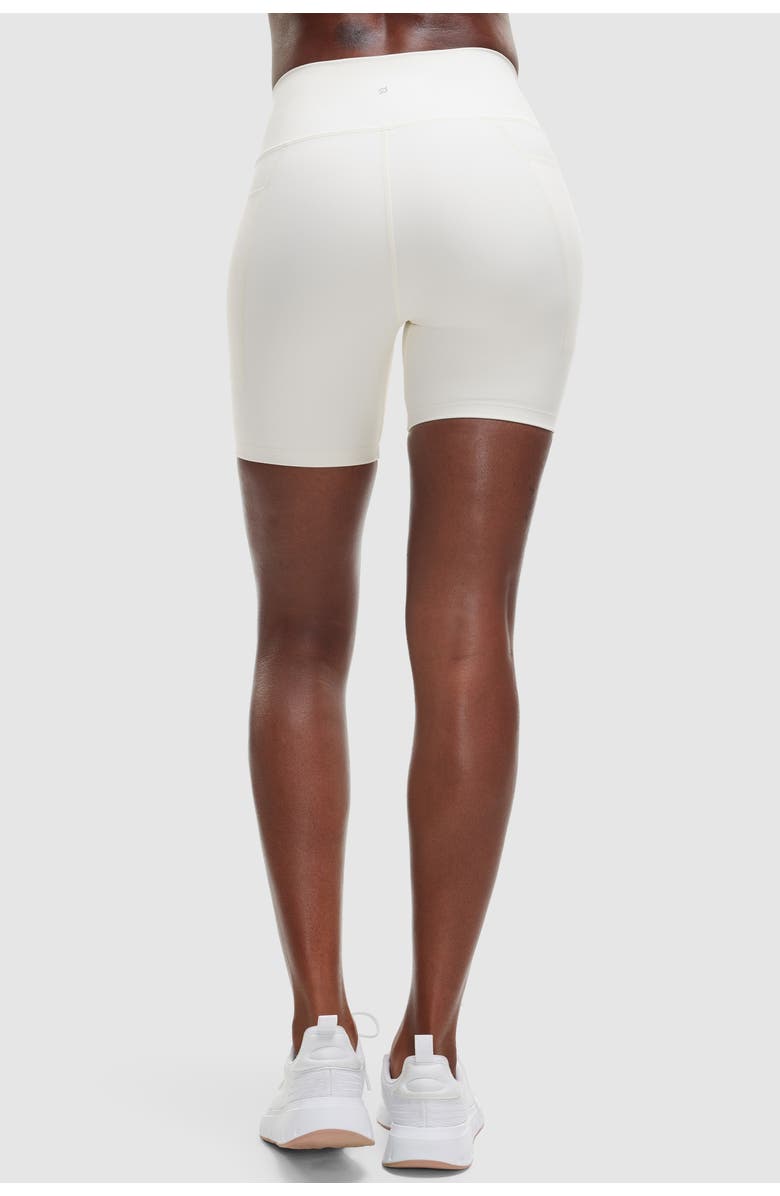 Peloton Cadent 7" High Rise Pocket Bike Short, Alternate, color, Pearl