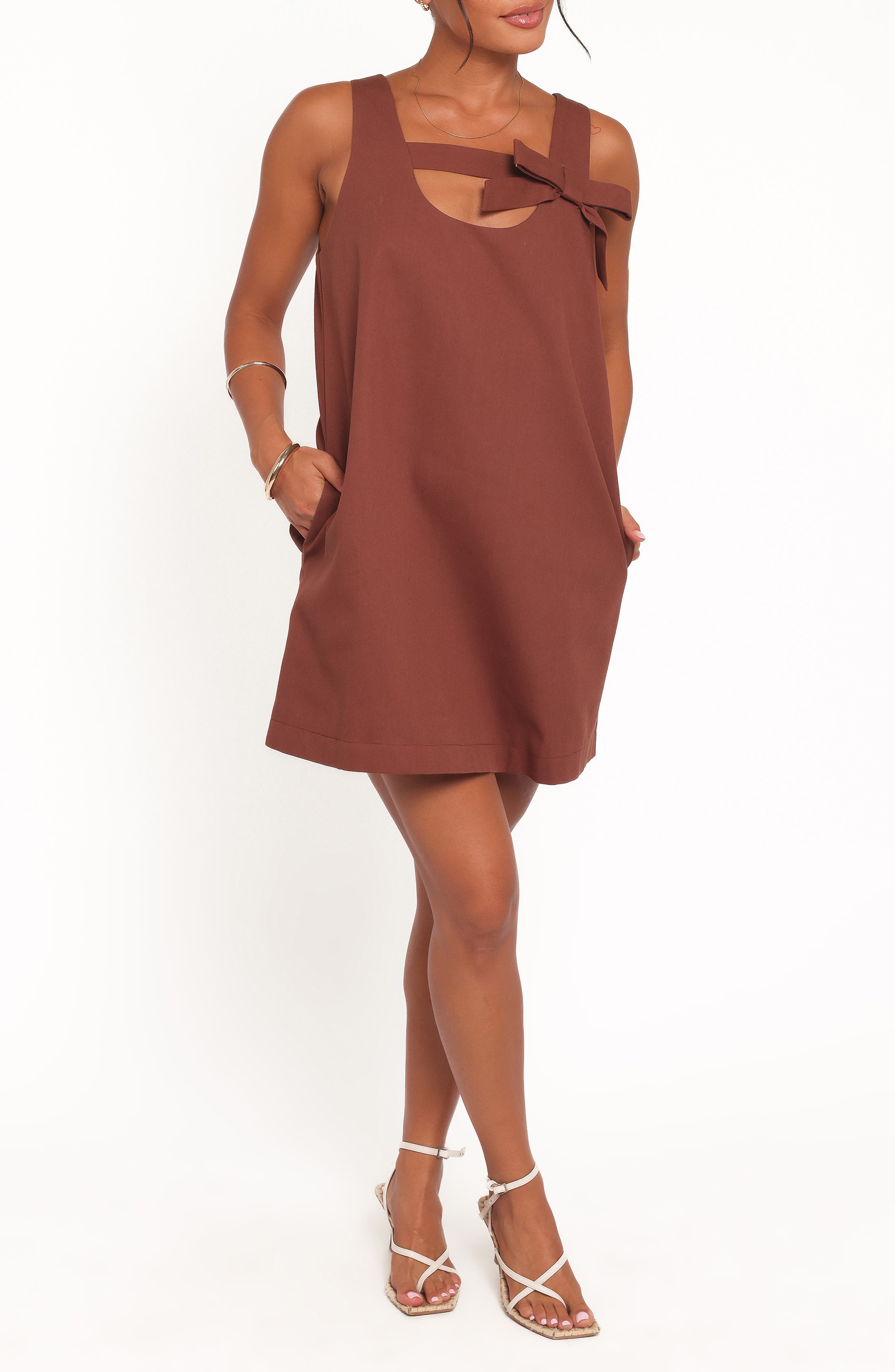 selected BROWN