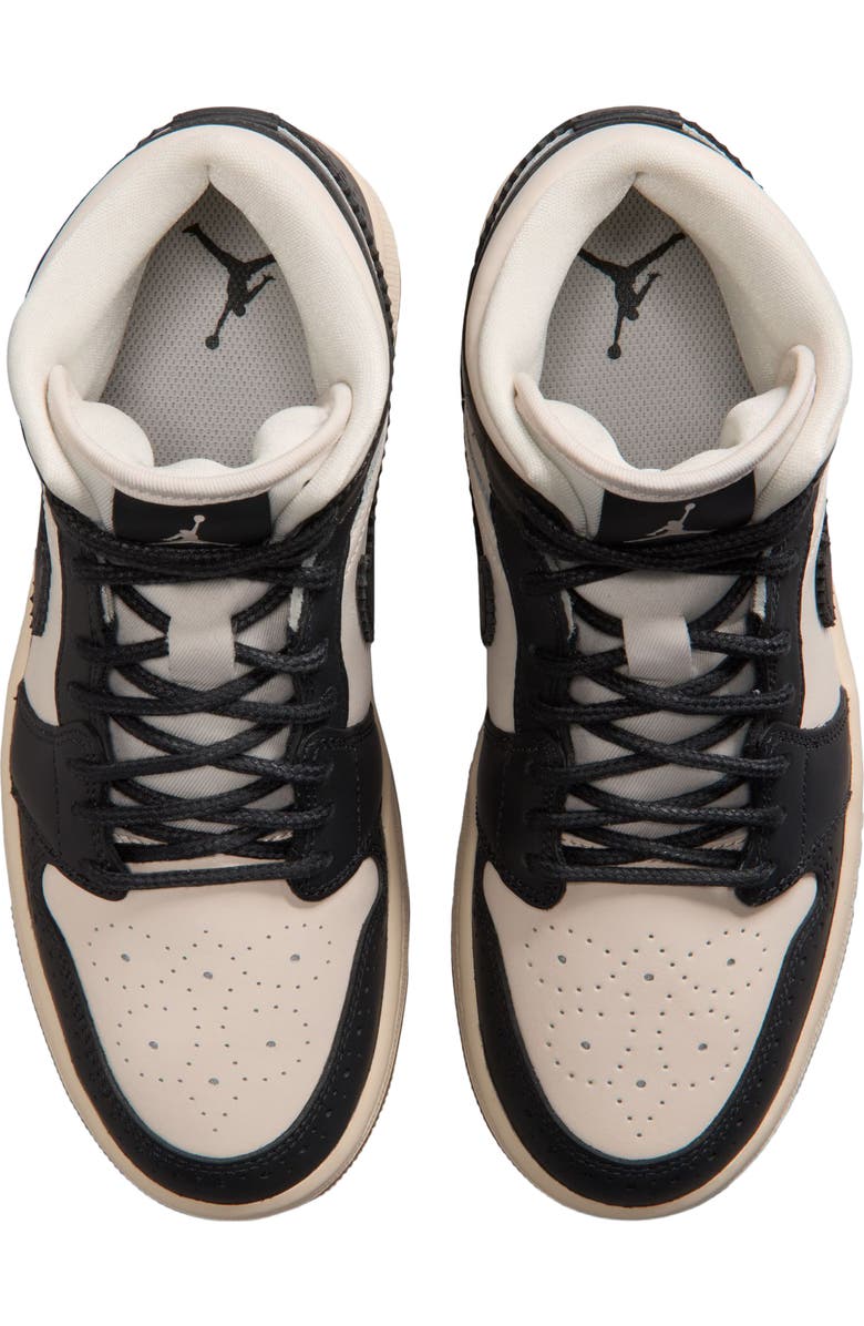 Jordan Air Jordan 1 Mid SE Basketball Sneaker, Alternate, color,