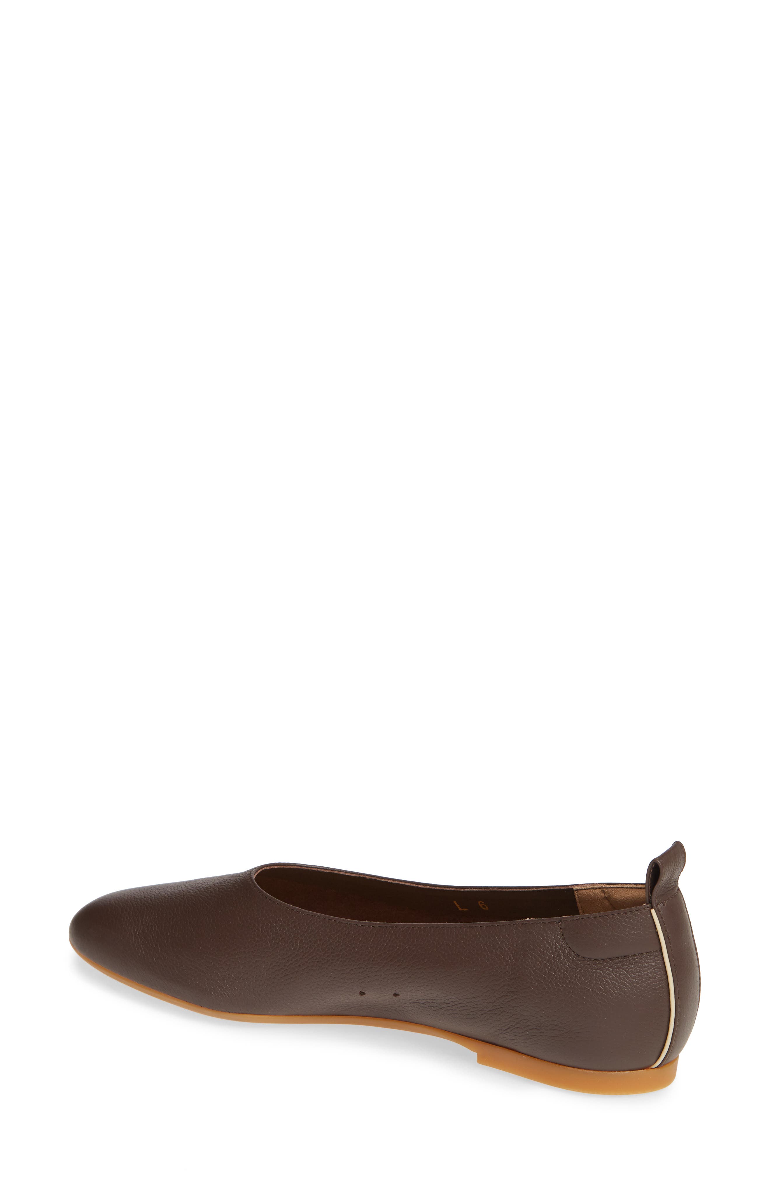 The Day Glove Flat, Alternate, color, CHOCOLATE