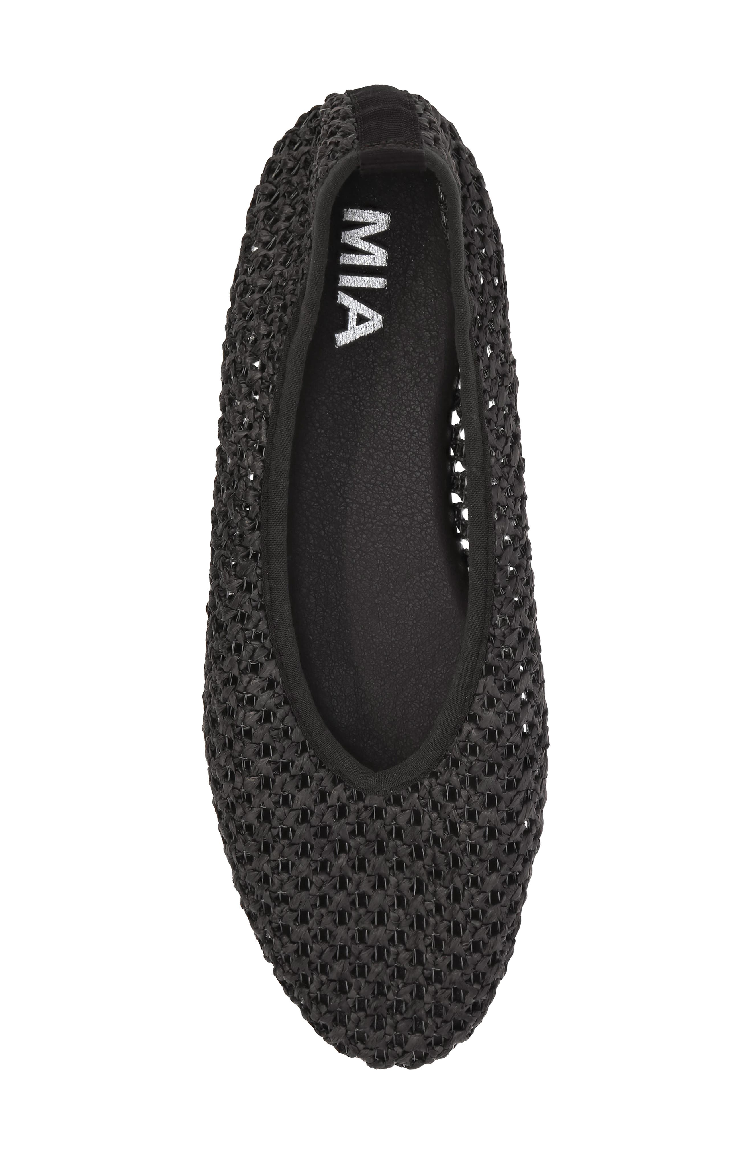 Bernelle Flat, Alternate, color, BLACK