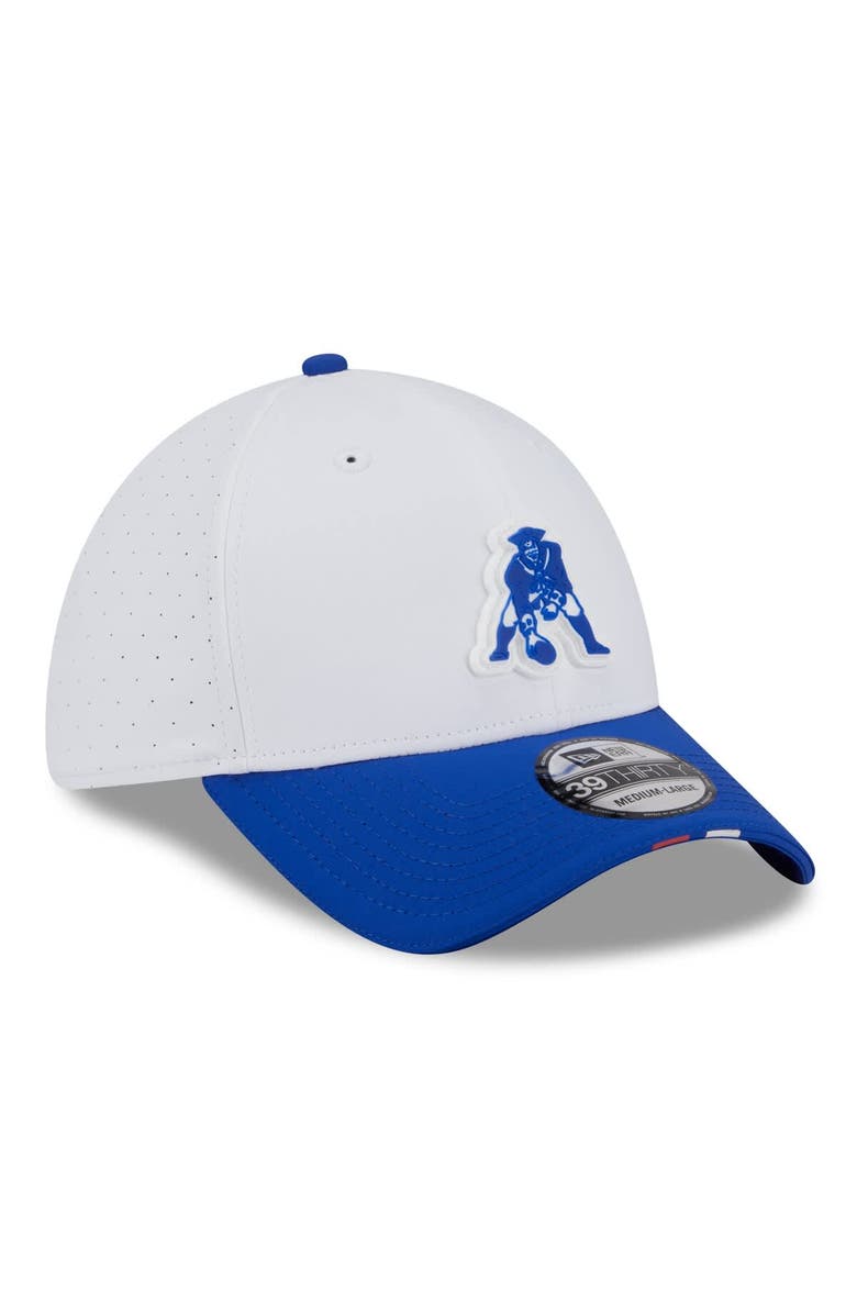 New Era Men's New Era White/Royal New England Patriots 2025 NFL Training Camp Throwback Logo 39THIRTY Flex Hat, Alternate, color, White