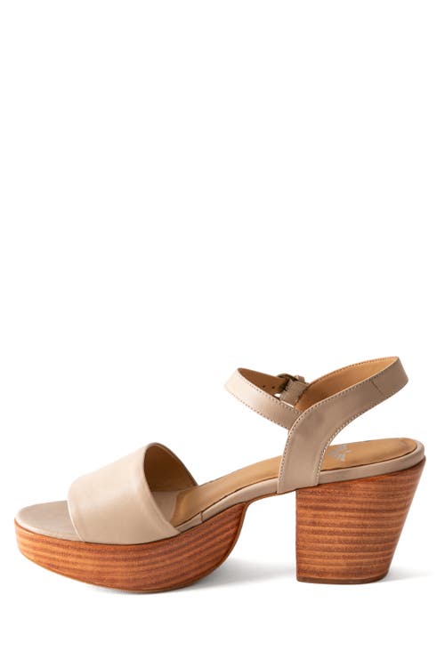 Fortress Hannah Platform Clog Sandal In Sand