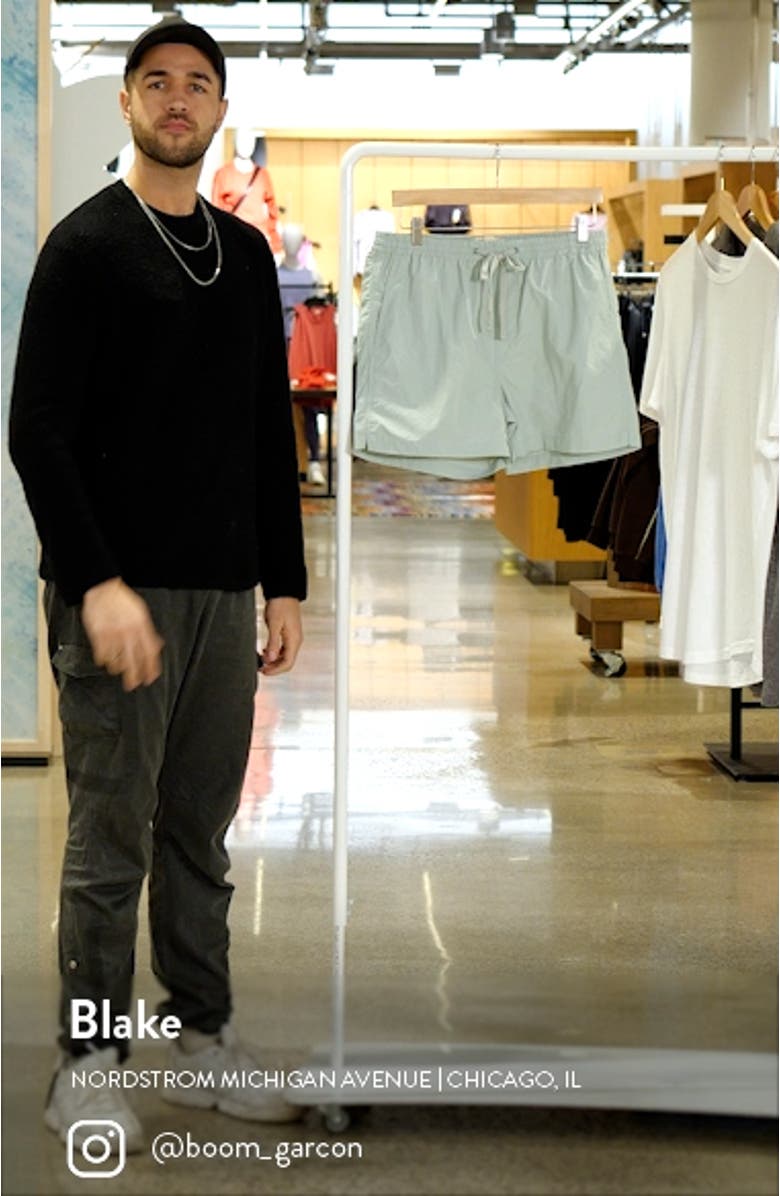 Everywear Shorts, sales video thumbnail