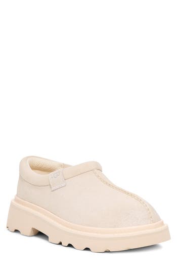 Ugg ® Tasman Lug Sole Clog In Neutral
