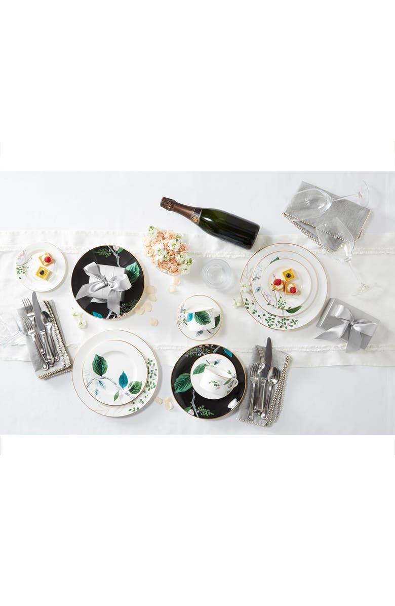 Juliska 'Berry and Thread' 5-Piece Place Setting, Alternate, color, Bright Satin