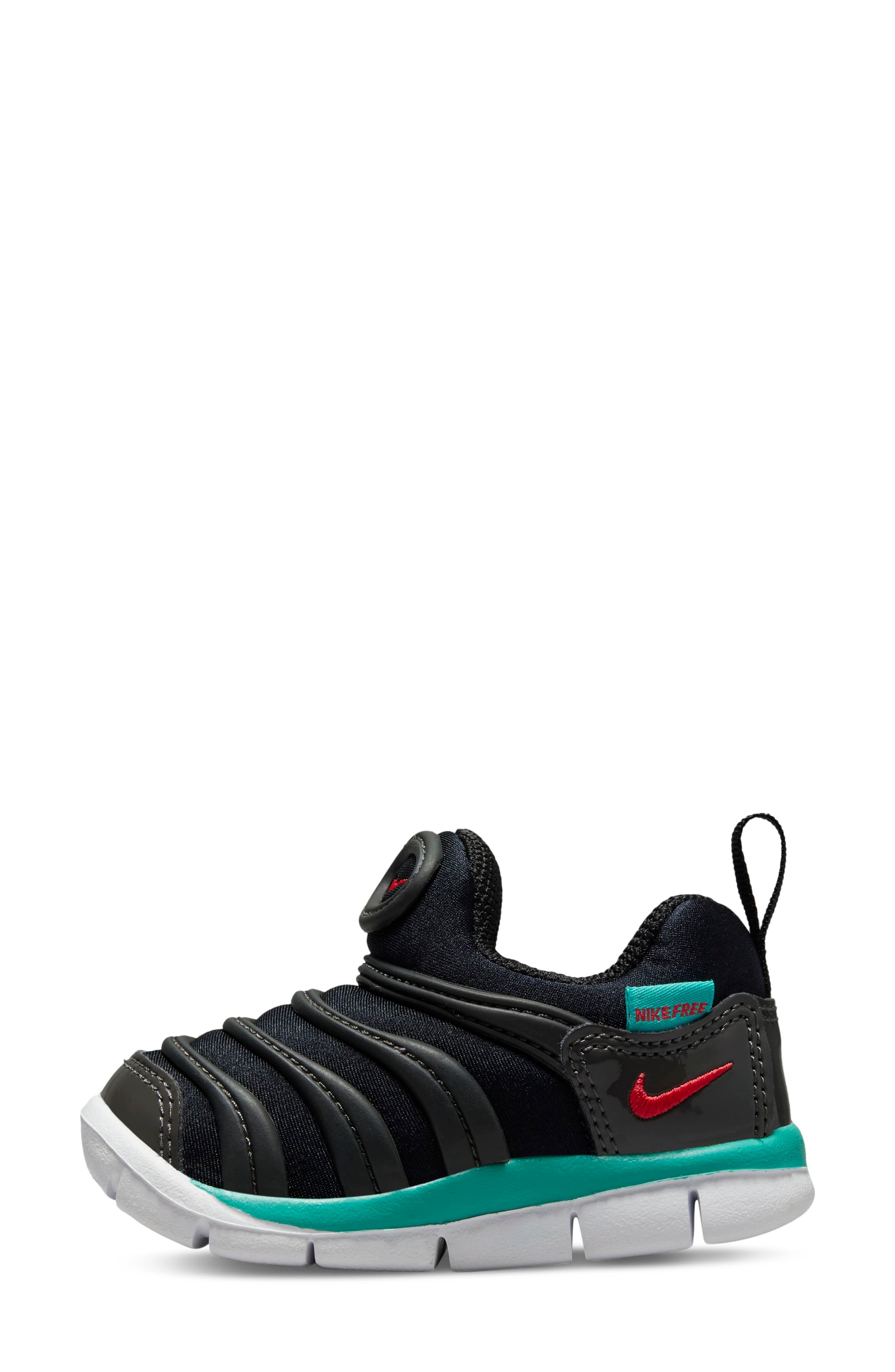 Nike Dynamo Free Sneaker, Alternate, color, 