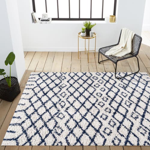 Jonathan Y Algaida Moroccan Diamond Shag Area Rug In Beige/navy