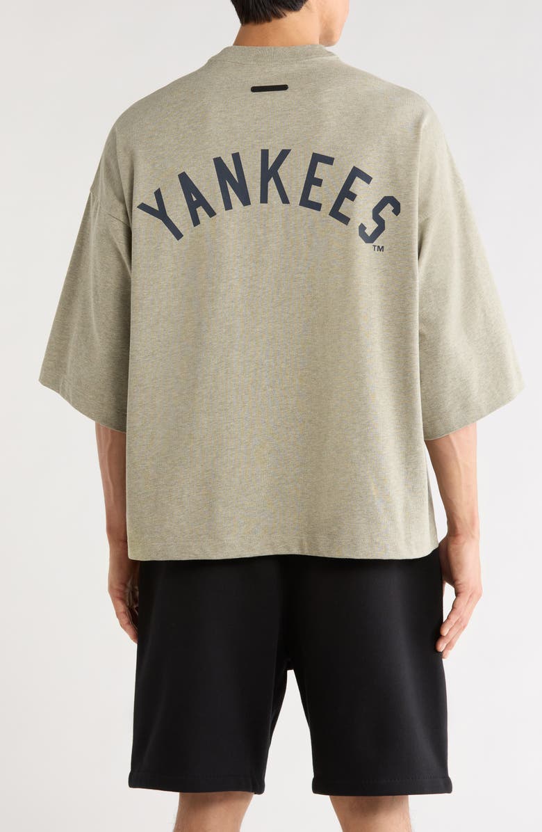 Fear of God Essentials x MLB Yankees Cotton Graphic T-Shirt, Alternate, color, Seal Heather