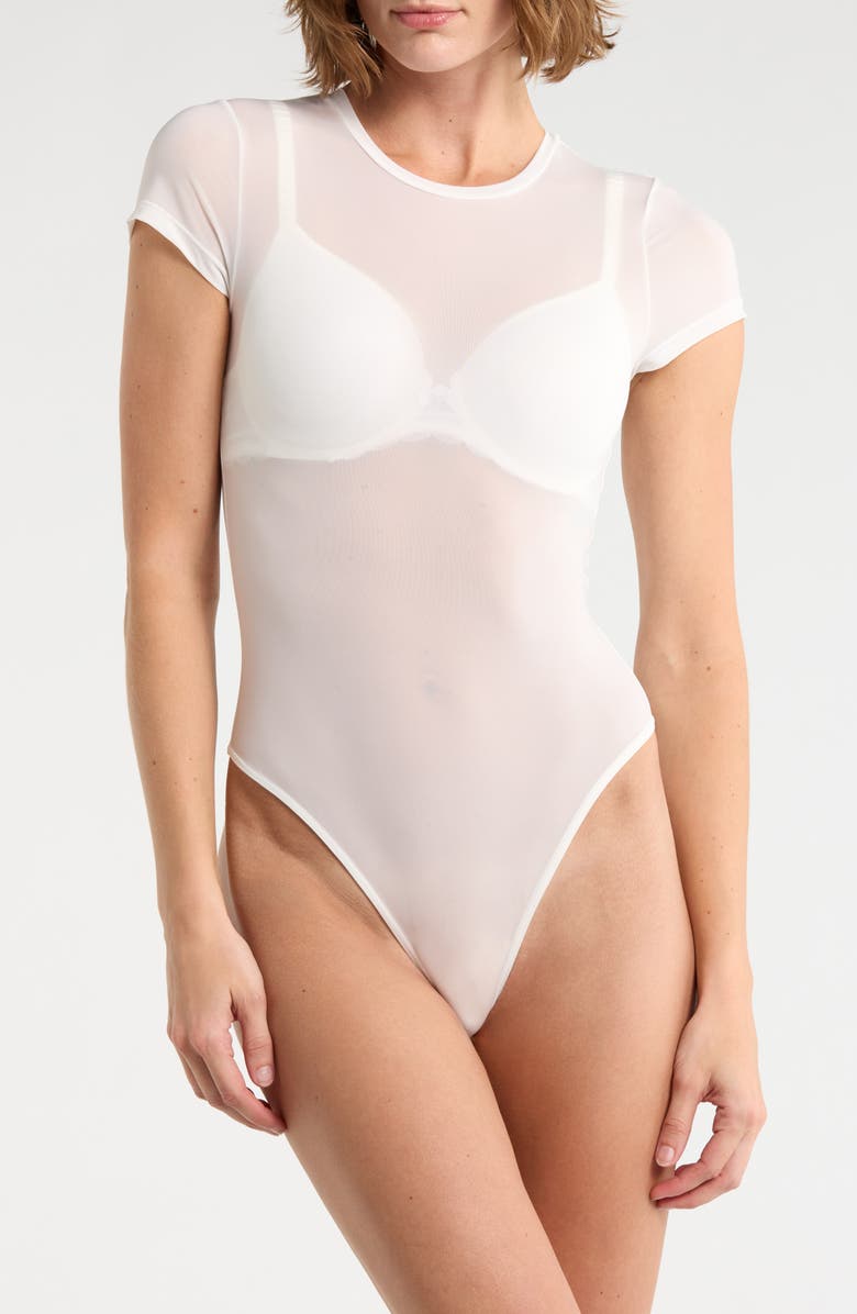Alice + Olivia Hottie Short Sleeve Bodysuit, Main, color, Off White