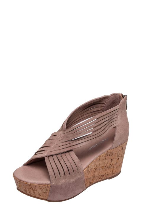 Kailey Wedge Sandal (Women)