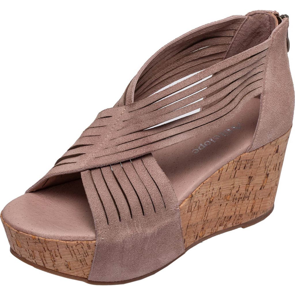 Antelope Kailey Wedge Sandal In Blush