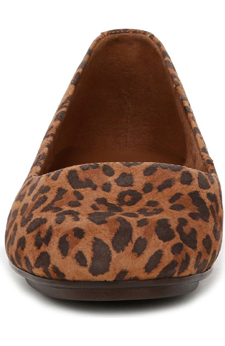 Naturalizer Maxwell Skimmer Flat, Alternate, color, Desert Tan