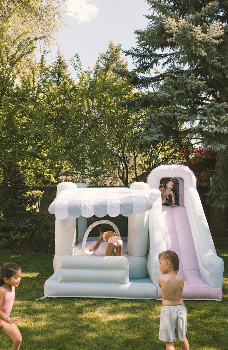 PLAYSMOL Market Splash Bouce House, Alternate, color, Blue And Purple