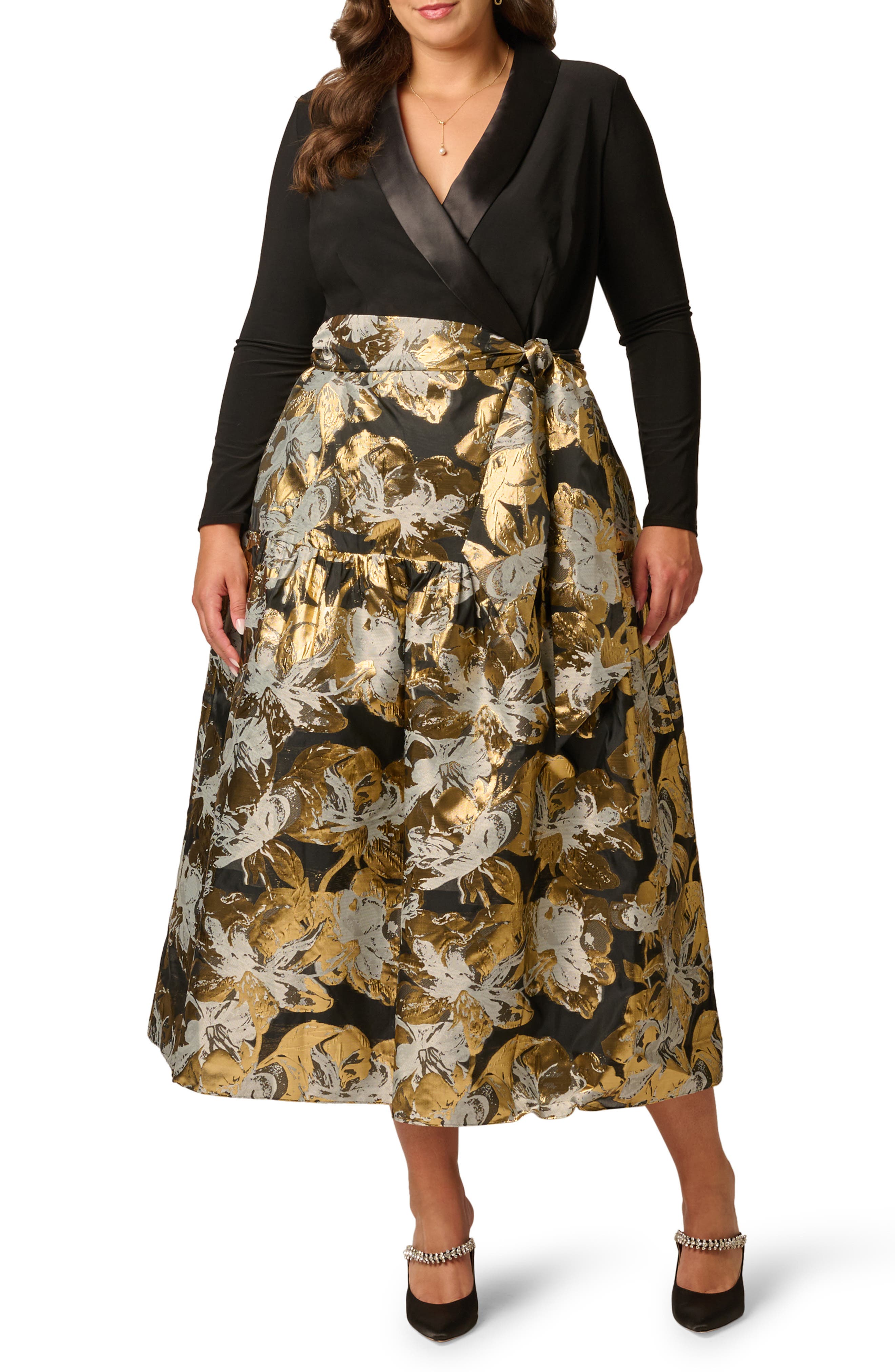 selected BLACK/ GOLD