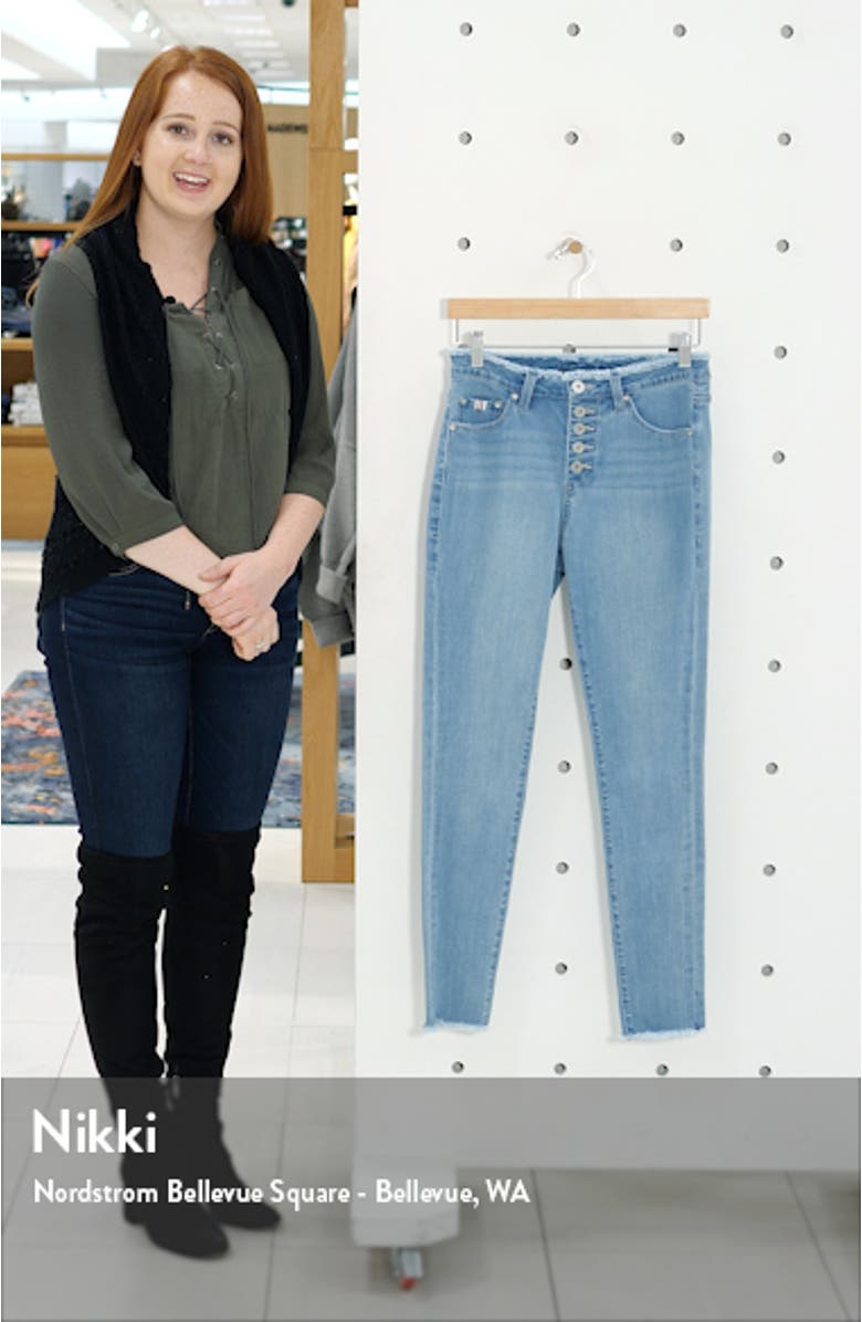 Jeans Gwen High Waist Skinny Jeans, sales video thumbnail