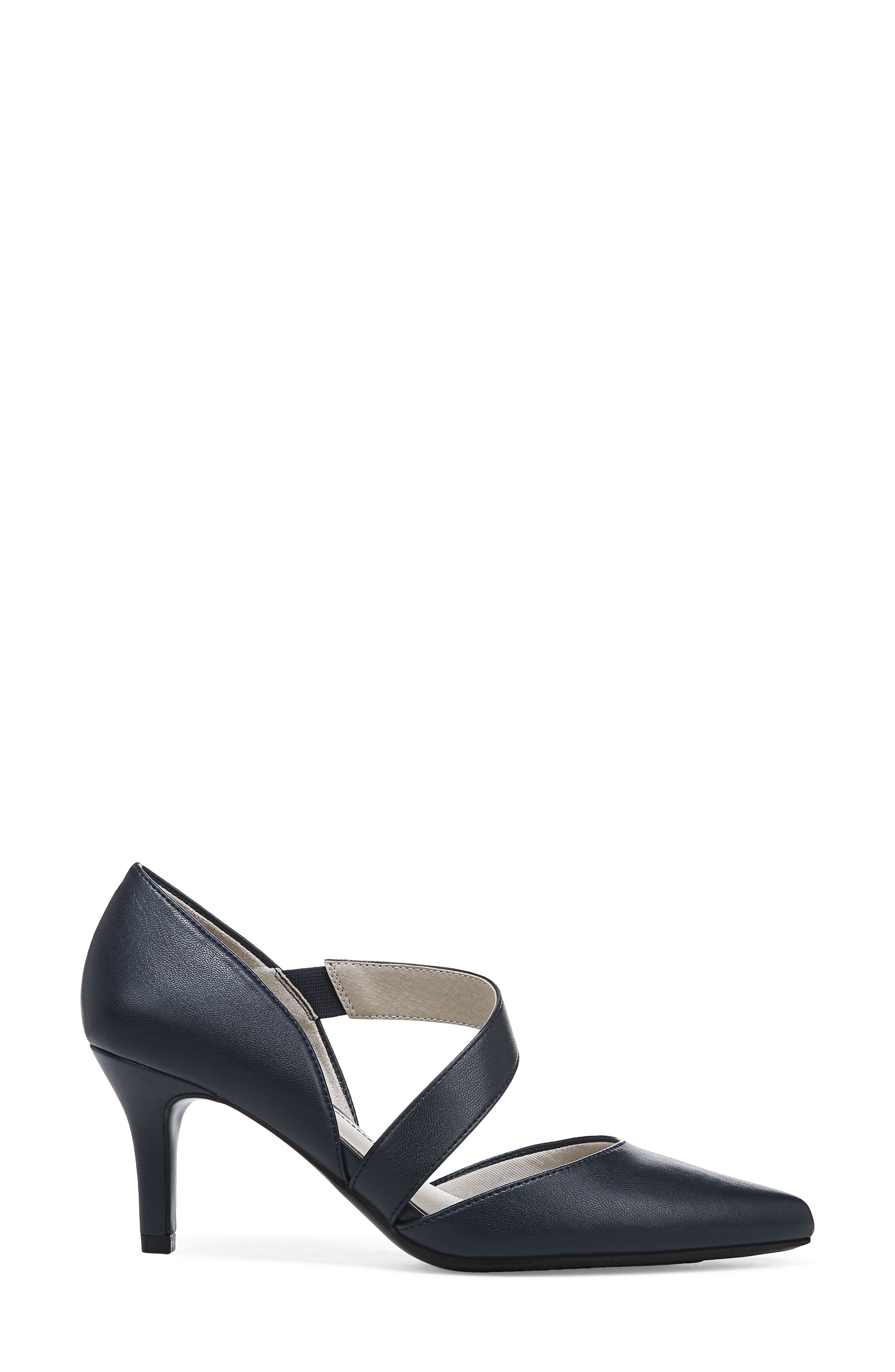 Suki Asymmetric Strap Pump, Alternate, color, LUX NAVY