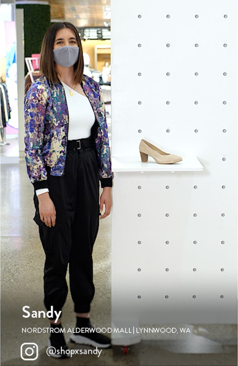 Ophelia Pump, sales video thumbnail