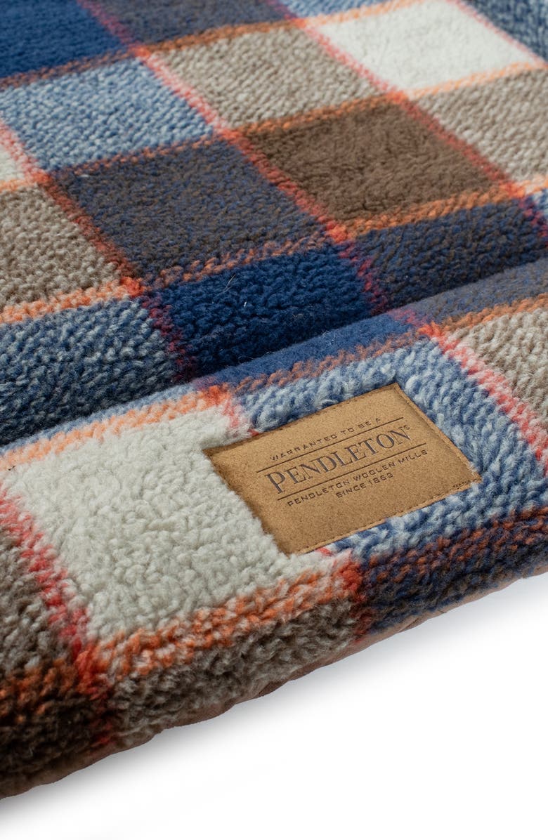 Pendleton Fleece Comfort Cushion, Alternate, color, Mountain Plaid