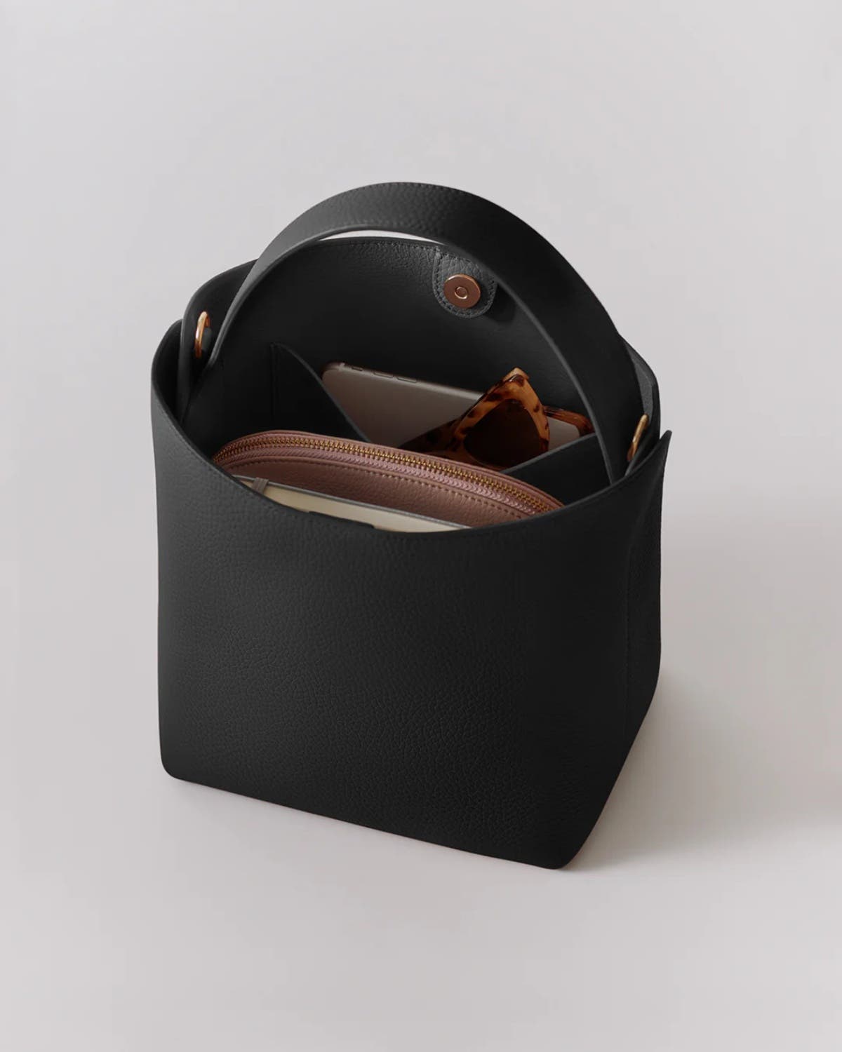 Cuyana Linea Bucket Bag, Alternate, color, Black