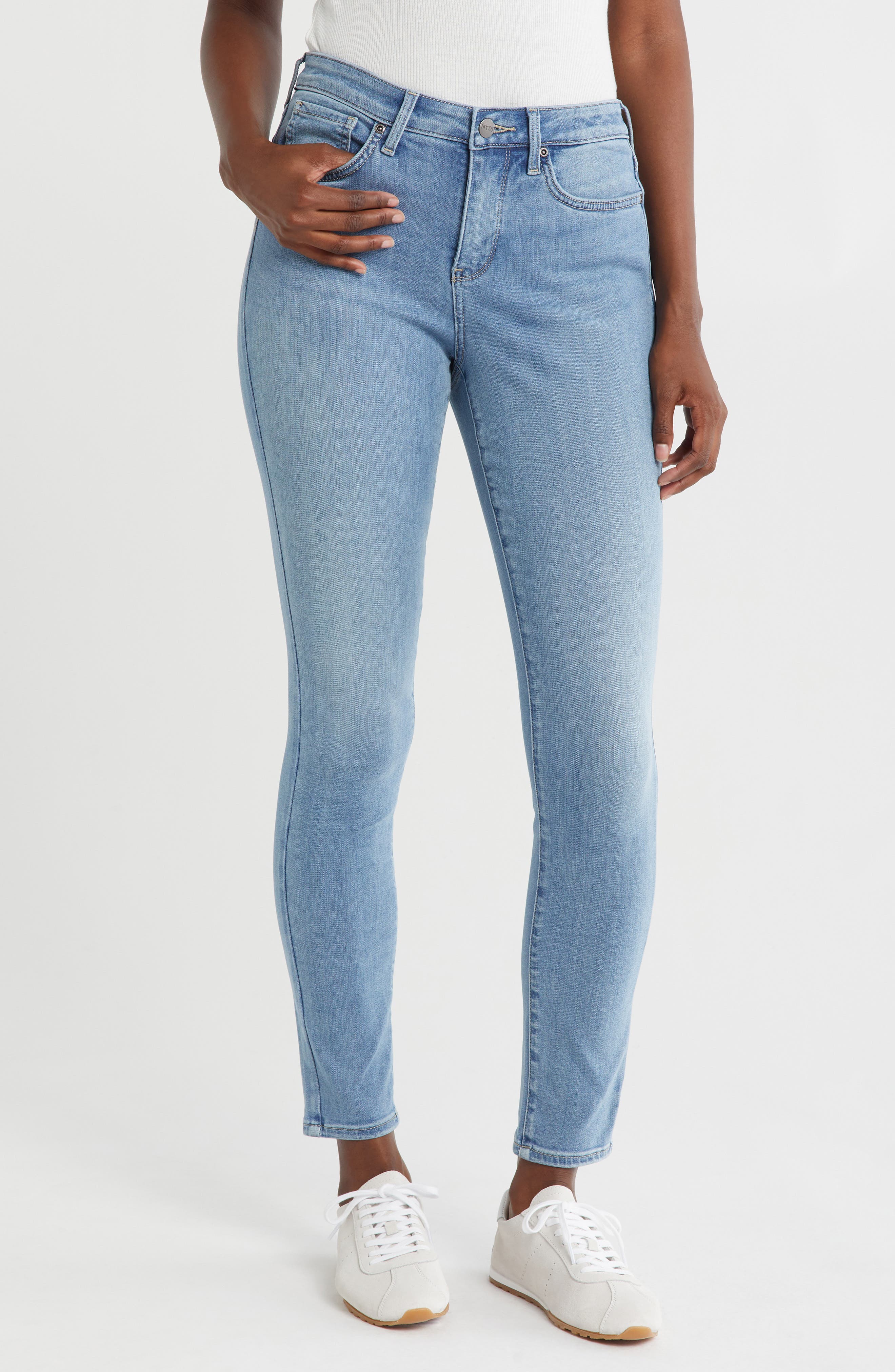 Ami Stretch Skinny Jeans