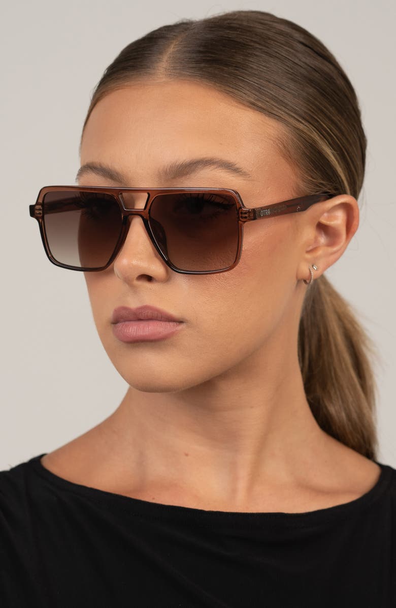 OTRA 45mm Zoya Navigator Sunglasses, Alternate, color, Trans Maple/ Brown Fade