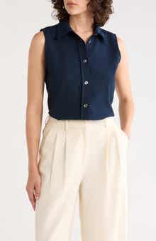 Sleeveless Buttoned Top