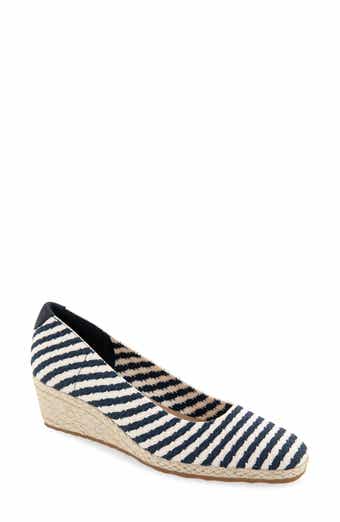 Aerosoles Roma Wedge Pump