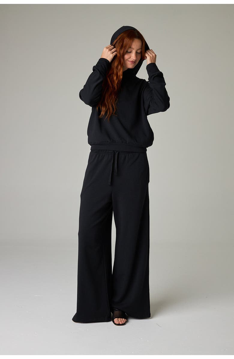 eavolu Baikal Eco-Luxe Fleece Dolman Crop Hoodie - Cloud-Soft Comfort, Alternate, color, Coal Black