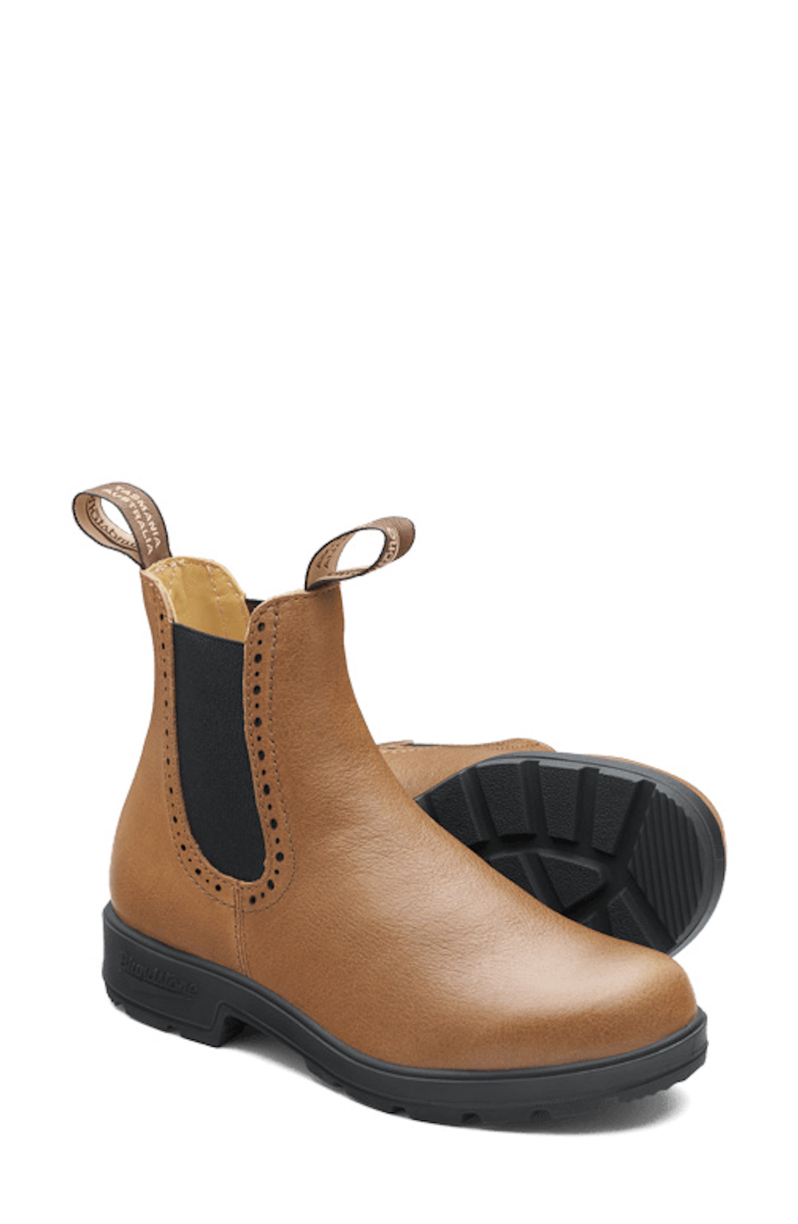 Blundstone Footwear Water Resistant Chelsea Boot, Alternate, color, Camel