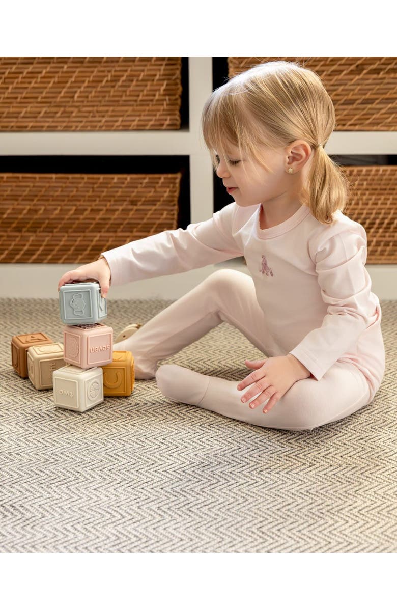 MiniMoi Girl And Her Waddling Ducks Cotton Rich Footie, Alternate, color, Baby Pink